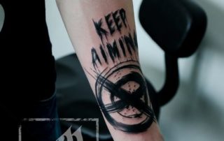 Tattoo Leer Keep Aiming